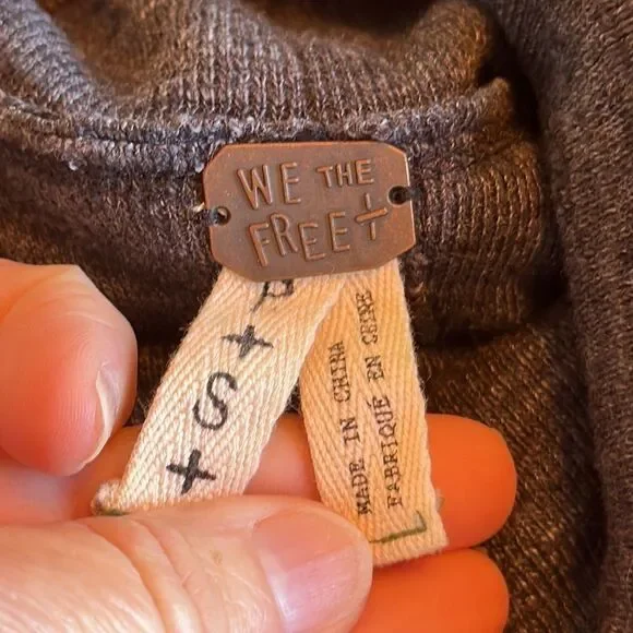 Free People We the Free Split Back‎ Gray Turtleneck Size Small - Picture 7 of 9